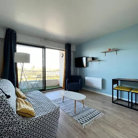Lägenhet Avec Balcon Tres Sympa A Pied